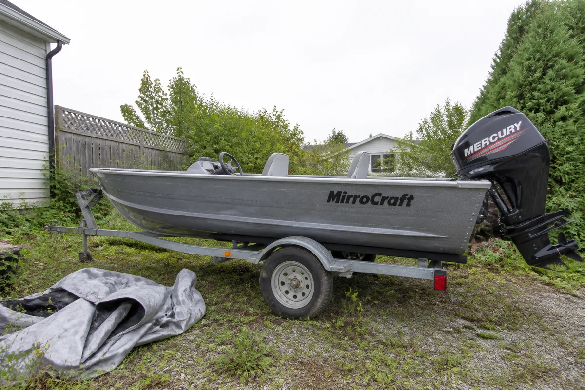Boat Photos That Get Buyers to the Dock — before editing