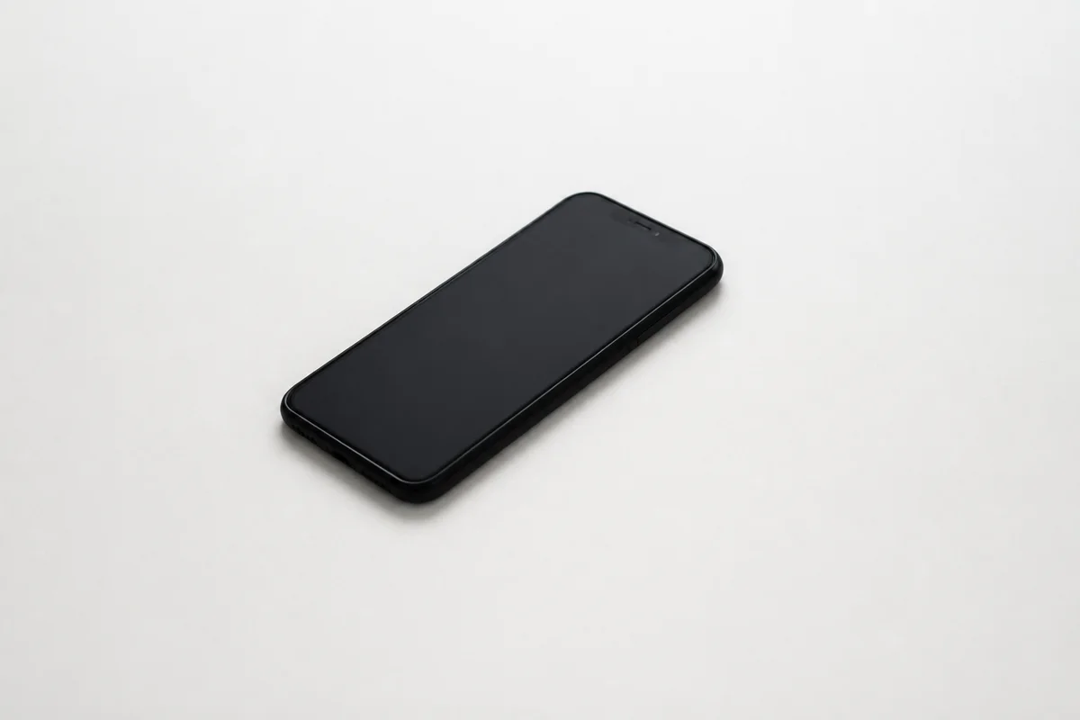 Device Photos That Sell at the Top of the Range — after editing